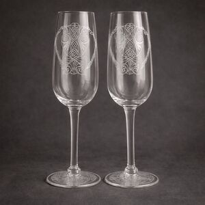 Pair Wine Glasses / Champagne Flutes Etched Celtic Design